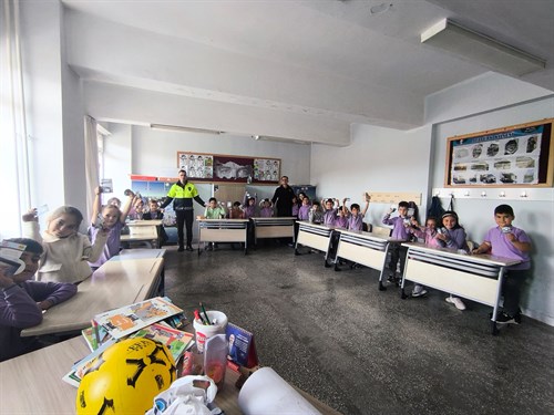 İlçemiz Emniyet Amirliğinden Trafik Haftası Etkinlikleri